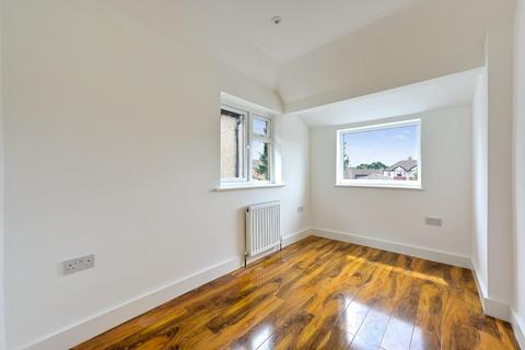 65 Boscombe Road, Worcester Park, KT4 8PJ