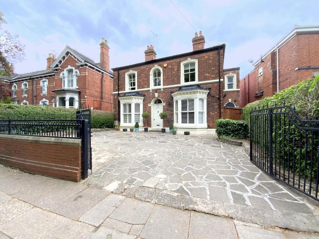 Abbey Road, Grimsby 4 bed detached house for sale £400,000