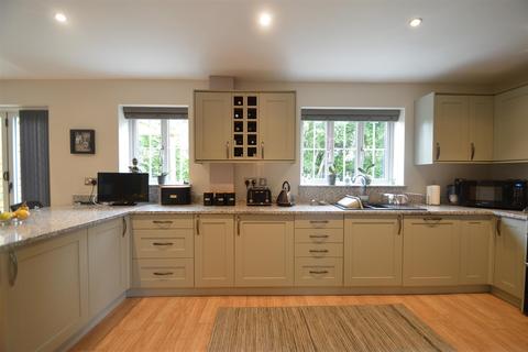 5 Bell View, Cross Houses, Shrewsbury, SY5 6JQ