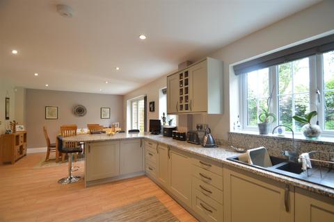 5 Bell View, Cross Houses, Shrewsbury, SY5 6JQ