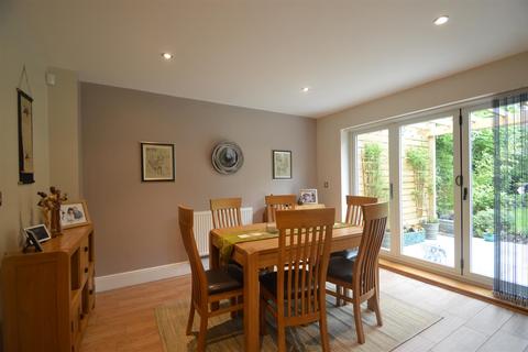 5 Bell View, Cross Houses, Shrewsbury, SY5 6JQ