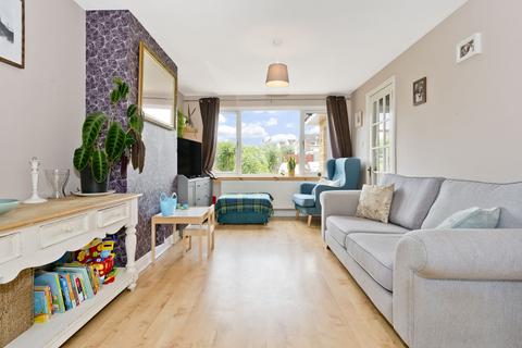 217 Cuiken Terrace, Penicuik, EH26 9AS