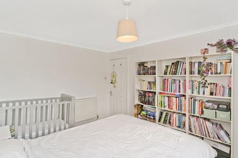 217 Cuiken Terrace, Penicuik, EH26 9AS