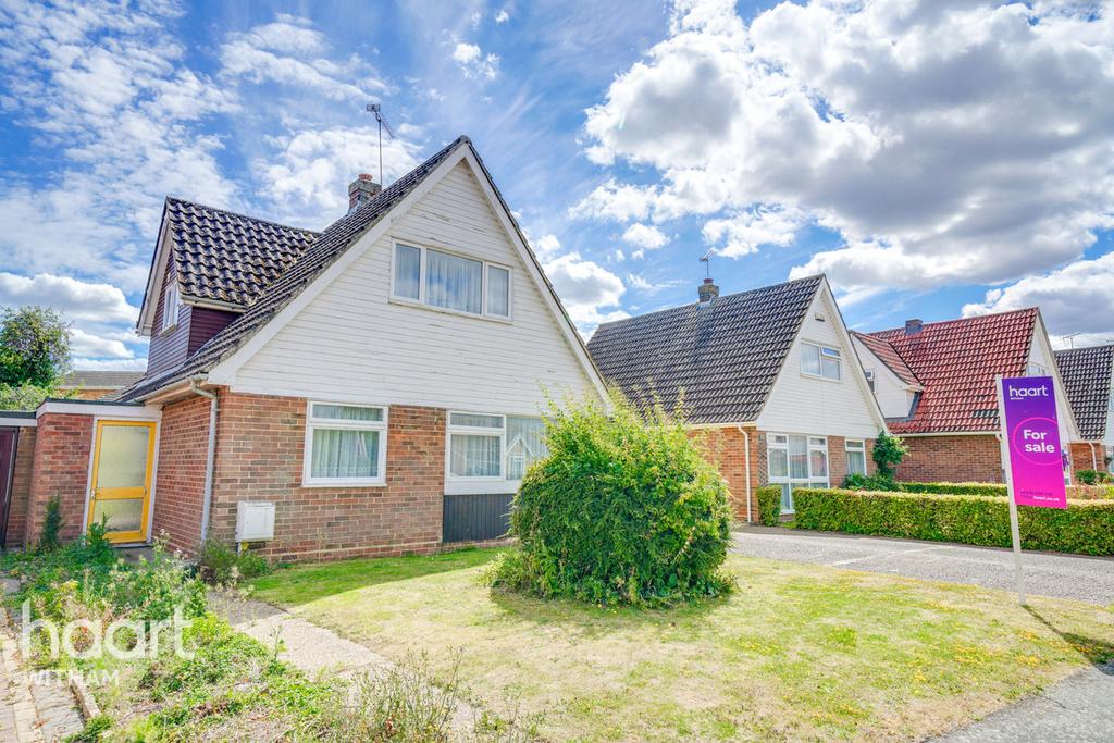 Willow Crescent, Hatfield Peverel 2 bed detached house £375,000