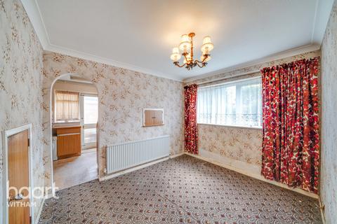 18 Willow Crescent, Hatfield Peverel, Chelmsford, CM3 2LJ