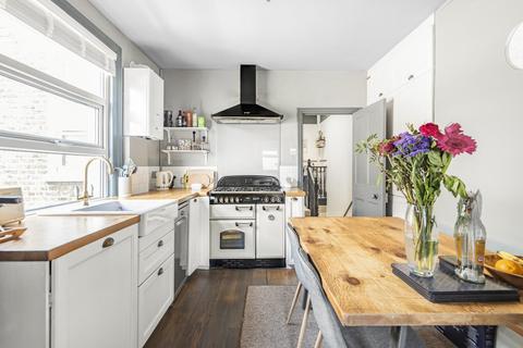 19 Boundary Road, London, SW19 2AW