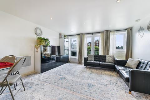 2 bedroom apartment for sale, Canute House, Brentford, TW8