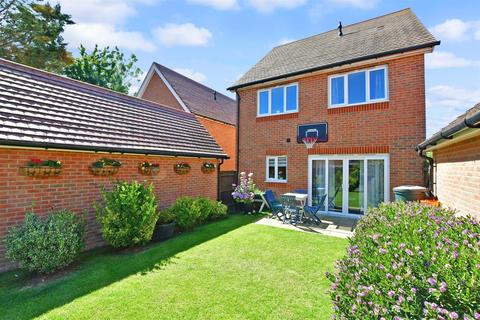 1 Aspdin Close, Halling, Rochester, ME2 1GD