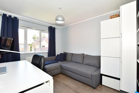 1 Aspdin Close, Halling, Rochester, ME2 1GD