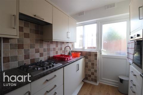 2 bedroom terraced house to rent - Rodney Close, Luton