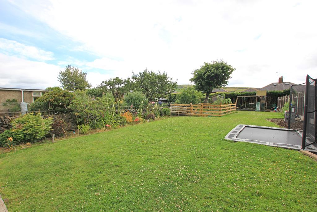 8 Regent Drive, Skipton, 4 bed semidetached house £445,000