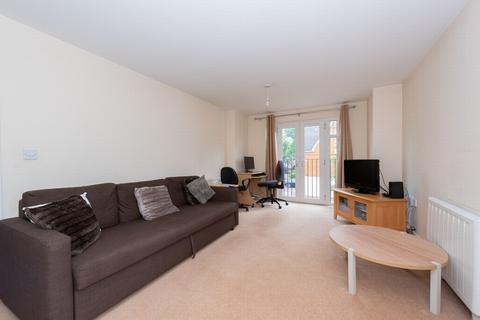 1 bedroom apartment to rent, Woodside Court, Farnborough, GU14