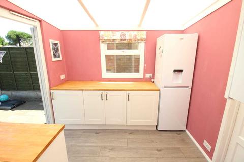 82 Crescent Road, Heybridge, Maldon, CM9 4SN