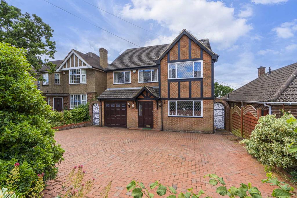 Merry Hill Road, Bushey 4 bed detached house £1,150,000