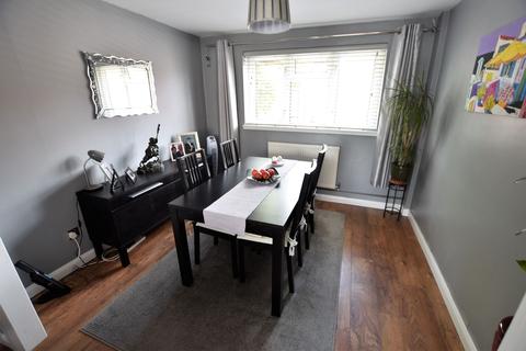 11 Florence Road, Feltham, TW13 5AN