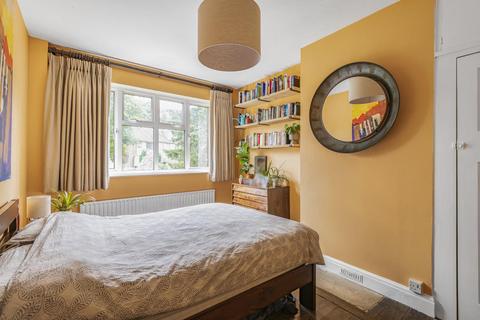 9 Milestone Road, London, SE19 2LL