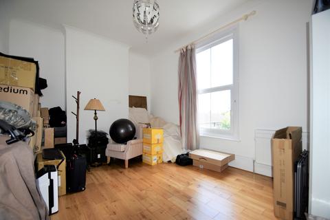 2 bedroom apartment to rent - Alexandra Road, Ryde PO33