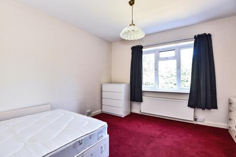 2 bedroom apartment to rent - Sylvan Road London SE19