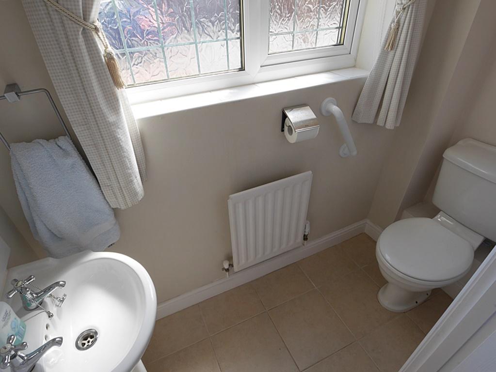 29 Ash Grove, Heathhall, Dumfries, DG1 3 TG - Braid