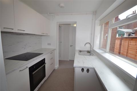 2 bedroom terraced house to rent, Wickham Road, CO3