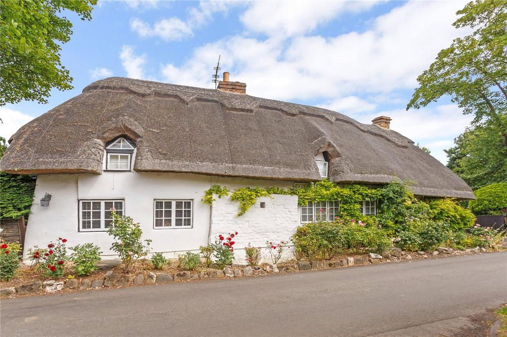 The Thatch, Waithe Lane, Brigsley, Grimsby, DN37 3 bed detached house