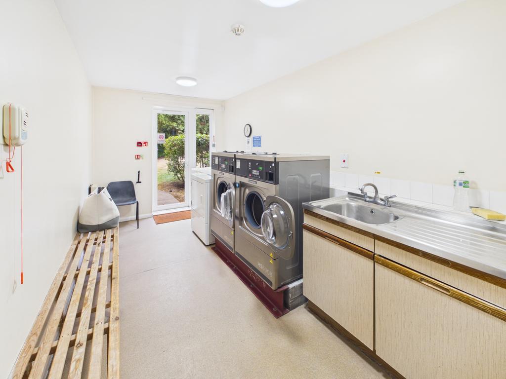 Utility room, utility
