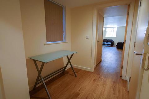 2 bedroom flat share to rent, Calais House, 30 Calais Hill, Leicester
