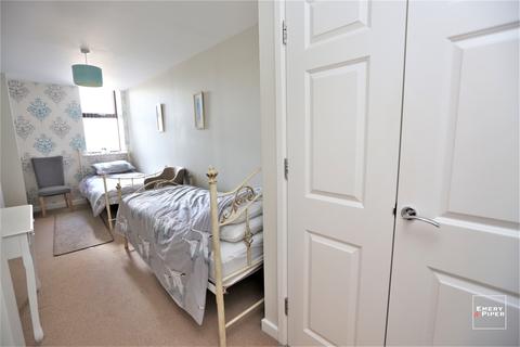 2 bedroom ground floor flat for sale - Tudor Rose, Babbacombe Road, TQ1 3SR