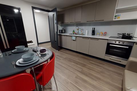 Studio to rent, Ensuite sharing Kitchen, Chapel Street, LU1 2SE