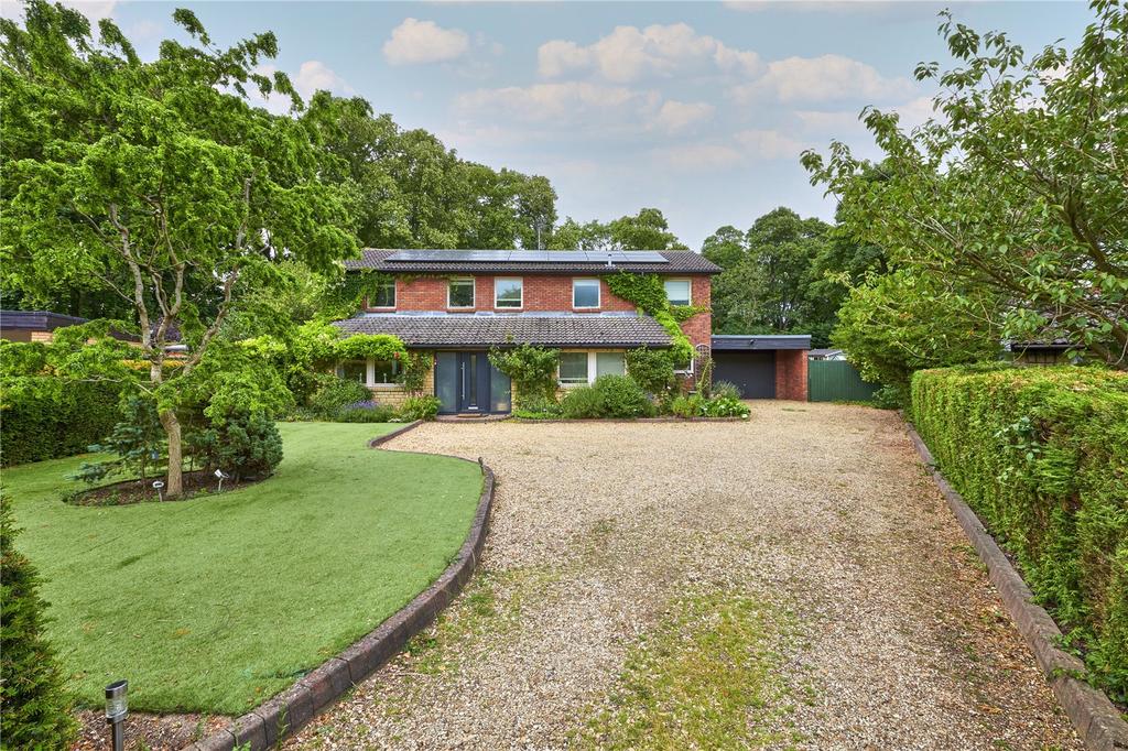 Robinswood, Wansford, Cambridgeshire, PE8 4 bed detached house for sale