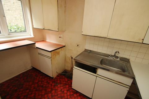 122 Dyke Drive, Orpington, BR5 4LZ