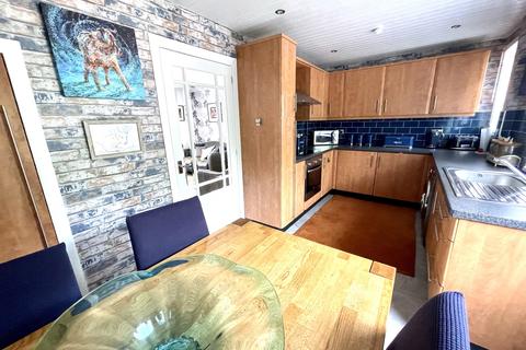 11 Cathkin Place, Cambuslang, Glasgow, G72 7AZ