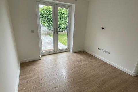 1 bedroom flat to rent, Marlborough Road, Ashford, TW15