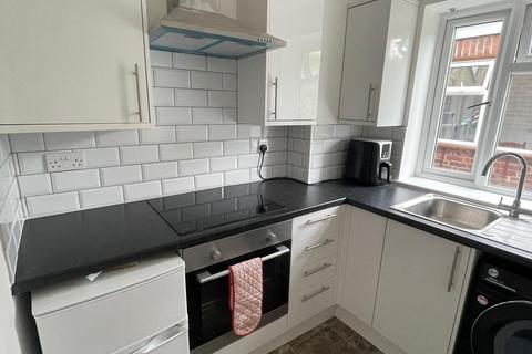 1 bedroom flat to rent, Marlborough Road, Ashford, TW15