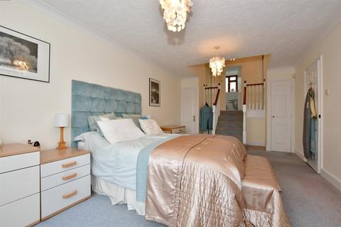 Hill House, 52 Eynsford Rise, Eynsford, Dartford, DA4 0HR