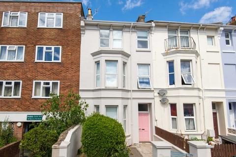 6 bedroom terraced house to rent, Queens Park Road, Brighton