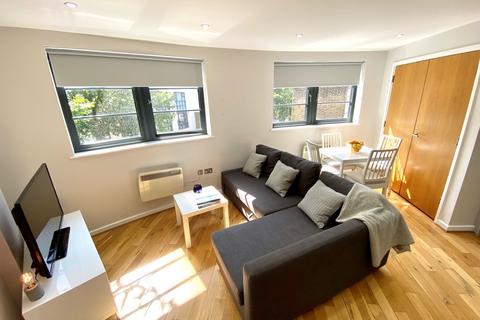 2 bedroom flat to rent, Flat 16 Amisha Court , 161 Grange Road, London