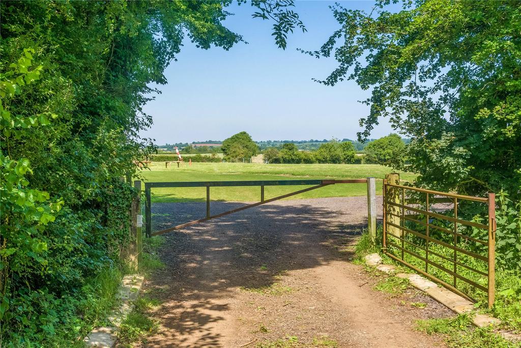 Moreton Pinkney, Daventry... Land £425,000