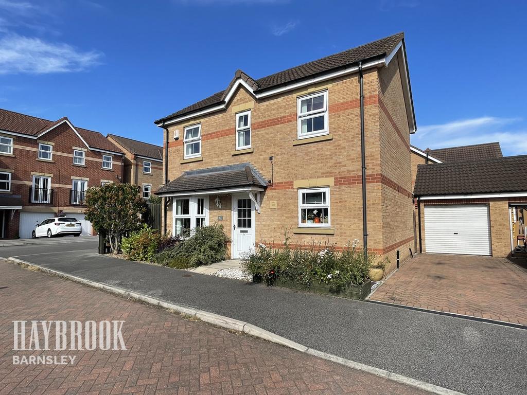 Roebuck Ridge, Jump 4 bed detached house for sale £270,000