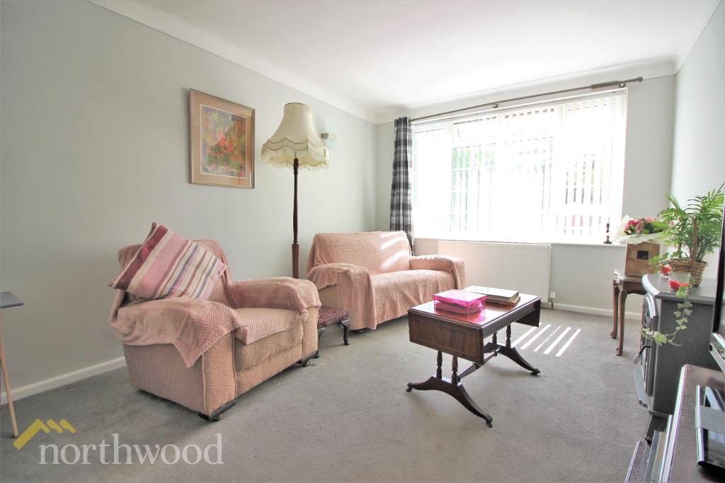 Scarisbrick New Road, Southport, PR8 2 bed flat £110,000