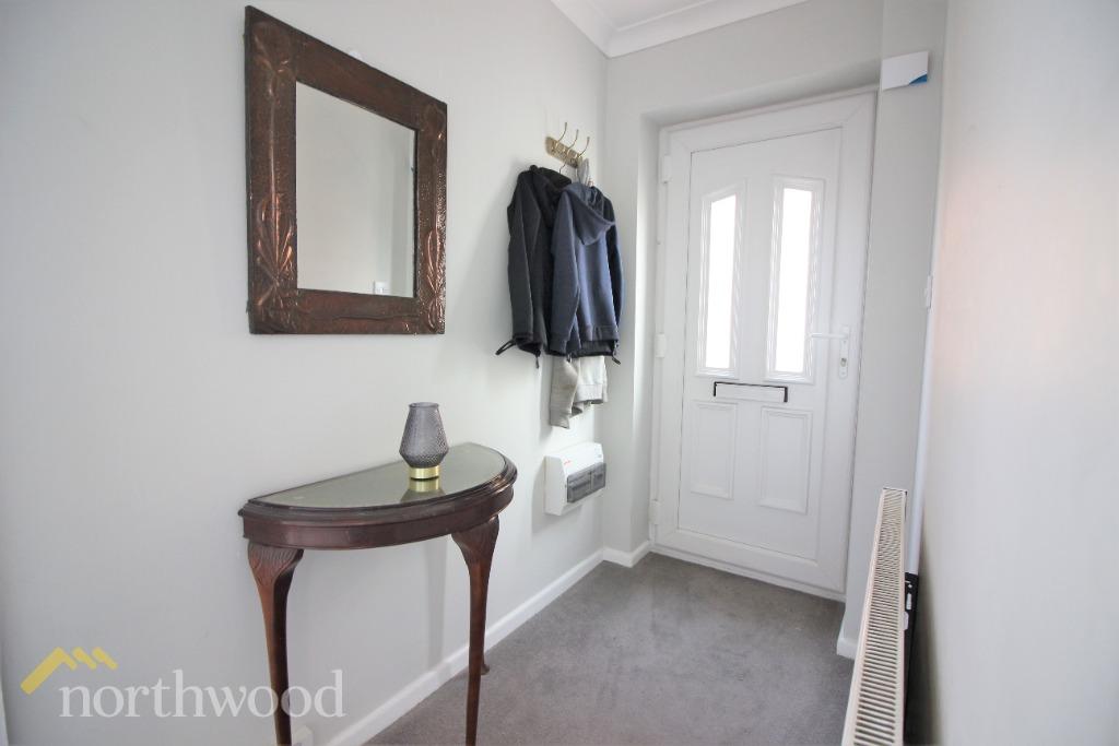 Scarisbrick New Road, Southport, PR8 2 bed flat £110,000