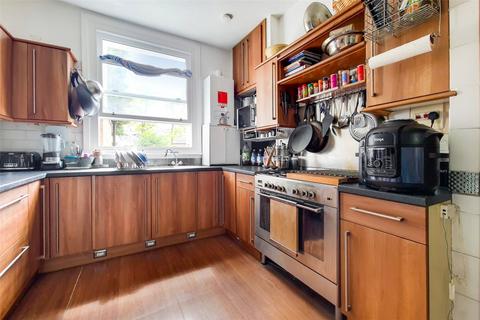 3 bedroom apartment for sale, Leighton Grove, London, NW5