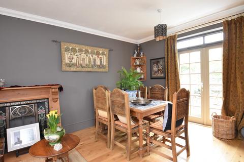 14 Lansdowne Place, Wincanton, BA9 9FB