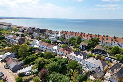 4 bedroom semi-detached house for sale, Island Wall, Whitstable
