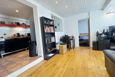 1 bedroom flat for sale, Buckingham Yard, Buckingham Road, Harlesden, NW10