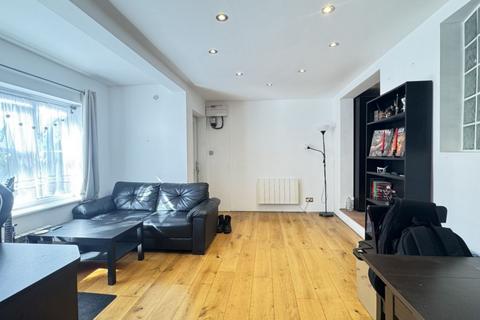 1 bedroom flat for sale, Buckingham Yard, Buckingham Road, Harlesden, NW10