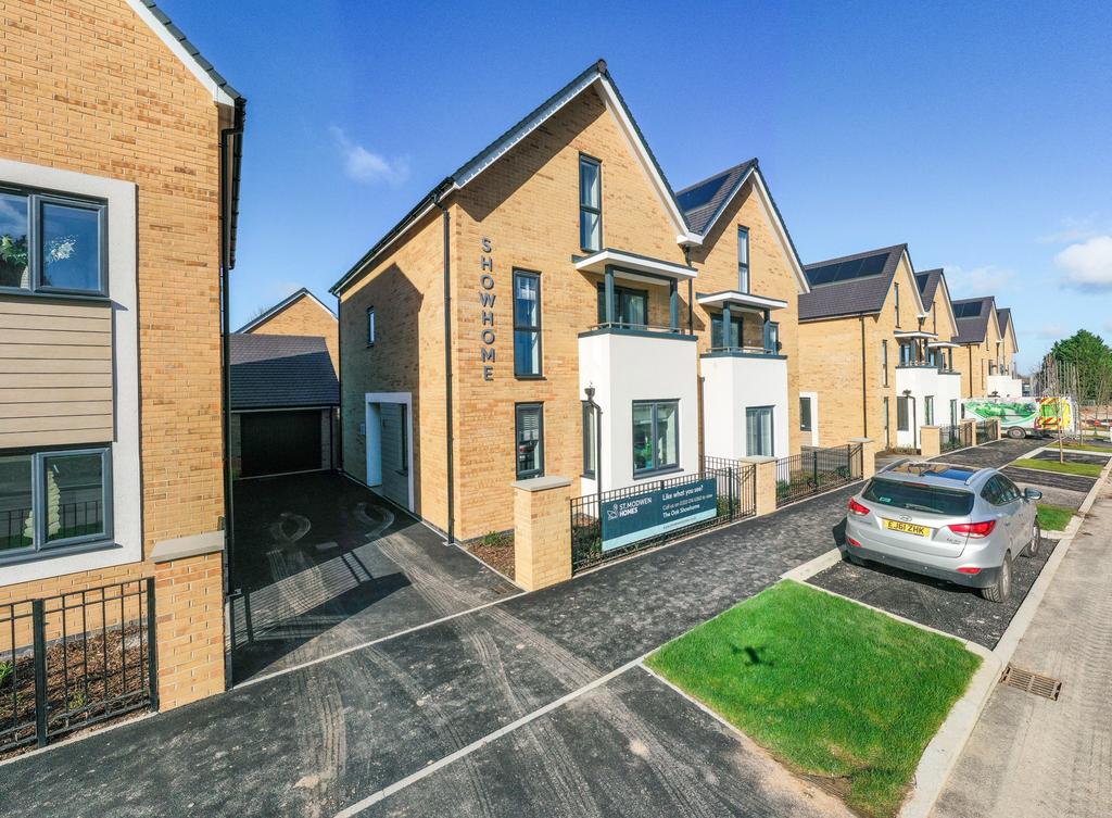 Locking Parklands, Locking... 4 bed semidetached house £399,995