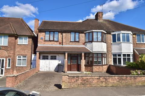 4 bedroom semi-detached house for sale - Colchester Road, Leicester, LE5