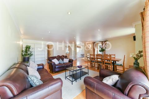 4 bedroom apartment to rent, Meridian Place, Canary Wharf, E14