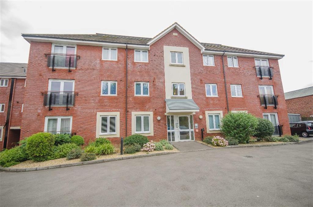 Alexandra Park, Fishponds, Bristol, BS16 2BQ 2 bed ground floor flat £950 pcm (£219 pw)